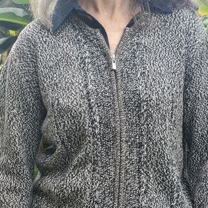 Liz Claiborne size L zip up sweater.